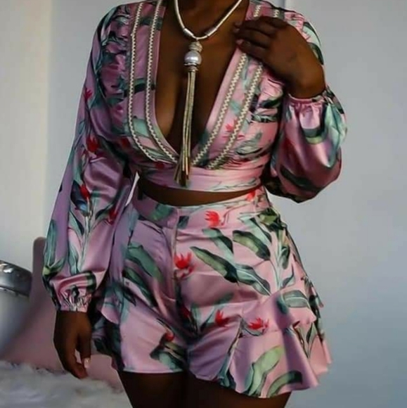 Short set - Picture 2 of 2